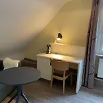 Πανσιόν Restaurant Gruener Baum Leidersbach