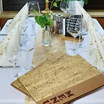 Restaurant Gruener Baum 3* Leidersbach