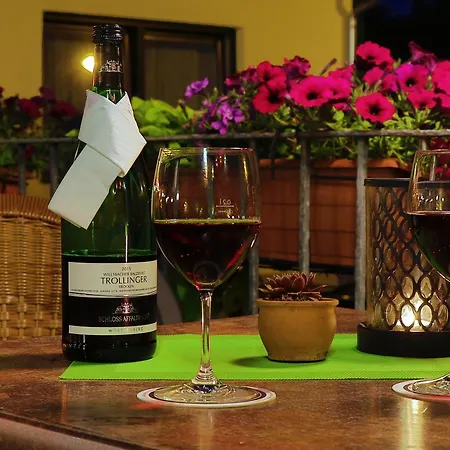 Restaurant Gruener Baum 3* Leidersbach