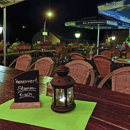 Restaurant Gruener Baum 3* Leidersbach
